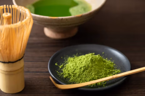 Powdered green tea